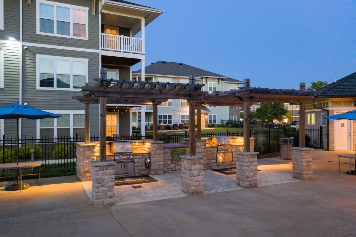 Apartments near The Shops at Greenridge Abberly Market Point